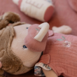 Little Dutch Lutka Rosa u košari – slika 3